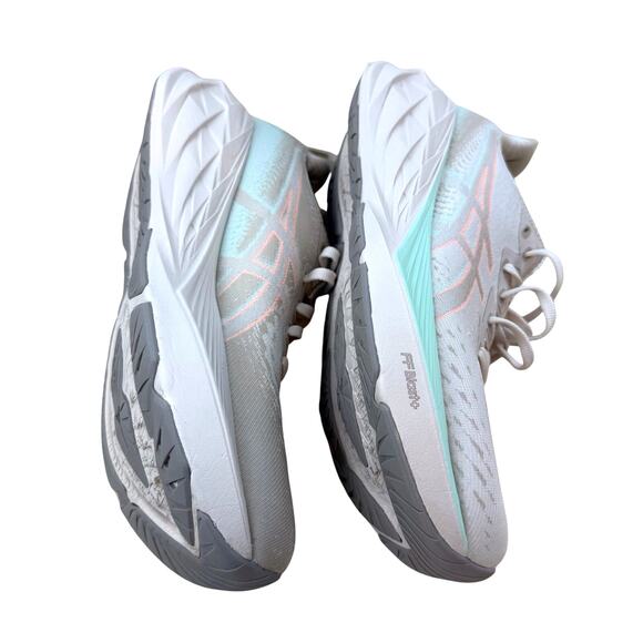 Asics Novablast 4 cushioned Running Shoes Daily Trainer Oatmeal Seafoam Size 9.5 - Picture 5 of 16